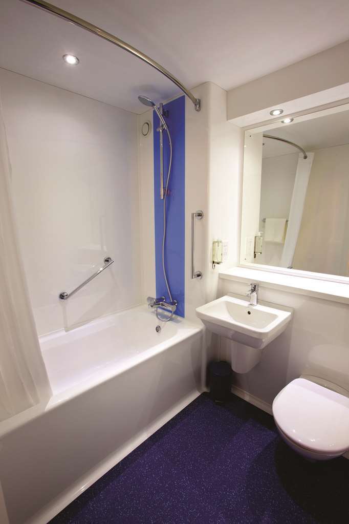 Travelodge Bromsgrove Marlbrook Pokój zdjęcie